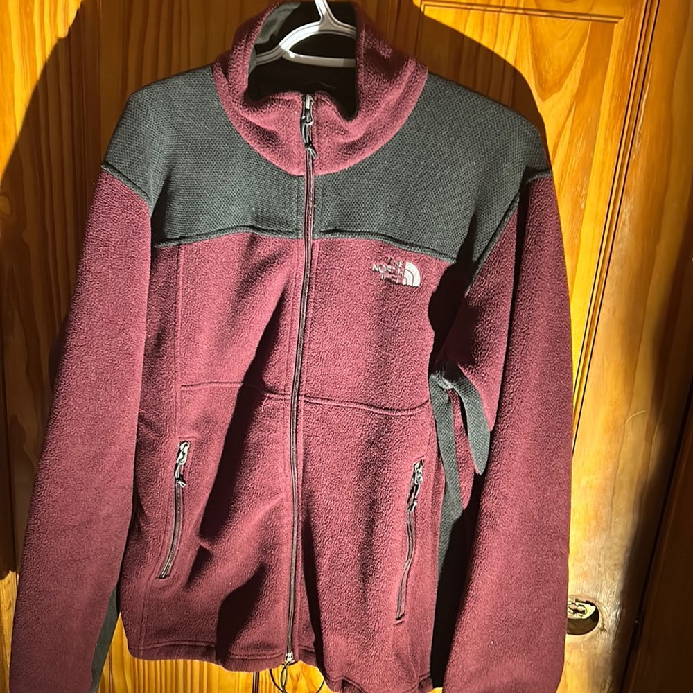 The North Face Full Zip Fleece Sweater Unisex Large Burgundy Sweatshirt Hiking